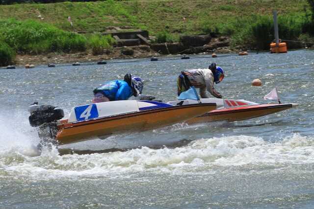 ボートレース芦屋の指定席を迷わず選ぶ術｜料金と快適度で失敗しない選び方を試そう！